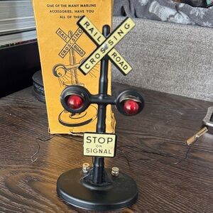 Vintage Marline Railroad Crossing Signal No. 423 w/Original Box